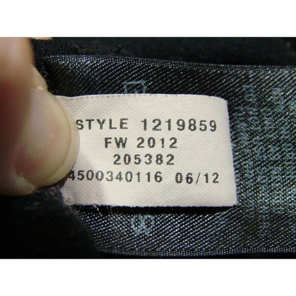 Under Armour Womens Black Pink Colorblock Semi Fitted Full Zip Jacket Sz Medium - Picture 10 of 12